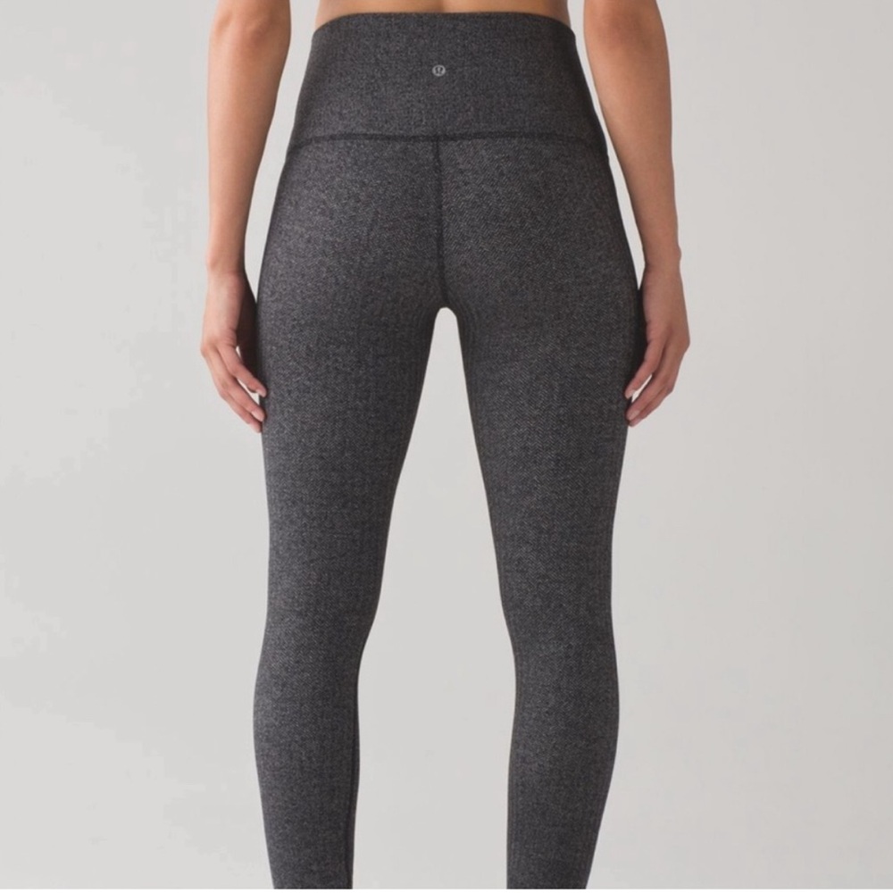 Lululemon low-rise wunder under heathered herringbone tight Sz 6 women’s